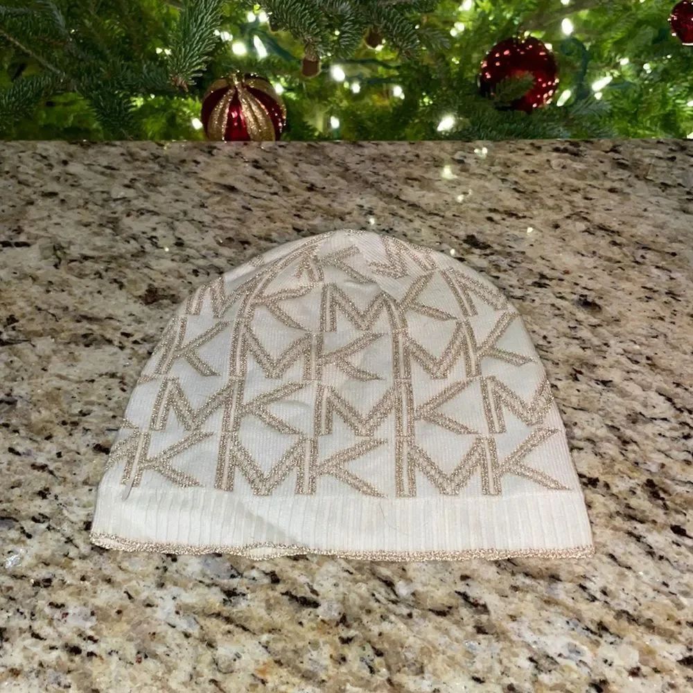 Michael Kors Hat like new